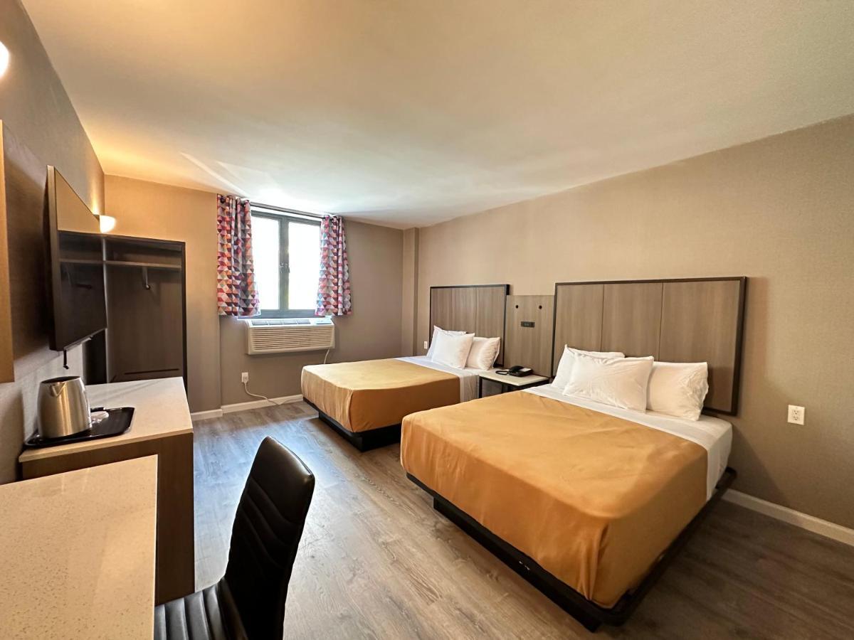 Regal Inn & Suites New York Laguardia Hotel Экстерьер фото